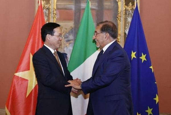 Chủ tịch nước Võ Văn Thưởng gặp Chủ tịch Thượng viện và Hạ viện Ý