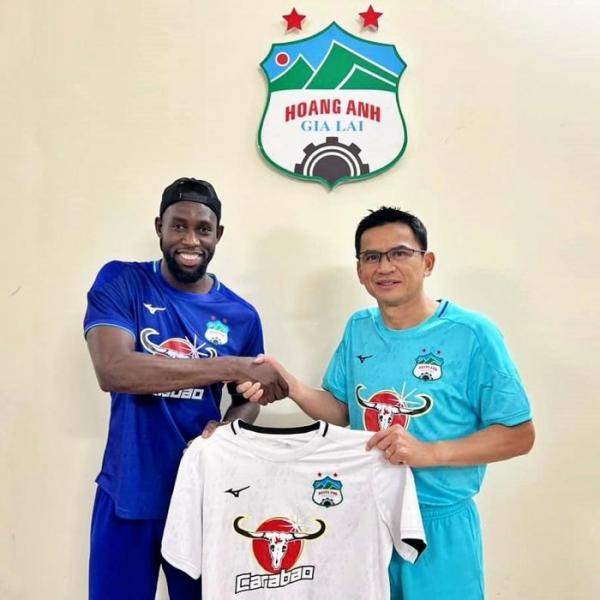 Chuyển nhượng V-League: HAGL ký hợp đồng với ngoại binh chất lượng