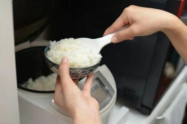 5 sai lầm phổ biến khi sử dụng nồi cơm điện gây tổn hại sức khỏe