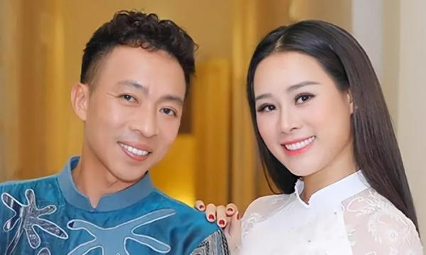 Ca sĩ Việt Hoàn thông báo độc thân sau khi chia tay vợ kém 1‌8 tuổ‌i