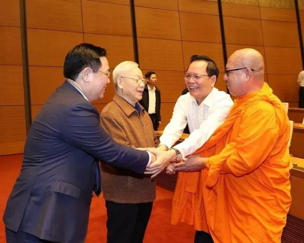 Tổng Bí thư Nguyễn Phú Trọng đến dự phiên thảo luận của Quốc hội