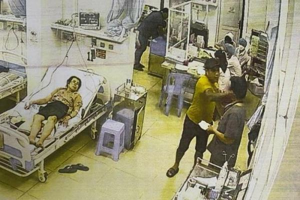 TP.HCM: Nhân viên y tế liên tục bị hành hung trong lúc cấp cứu bệnh nhân