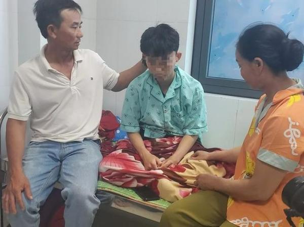 Một học sinh lớp 10 ở Bình Định bị nhóm bạn cùng trường đánh gãy xương mũi
