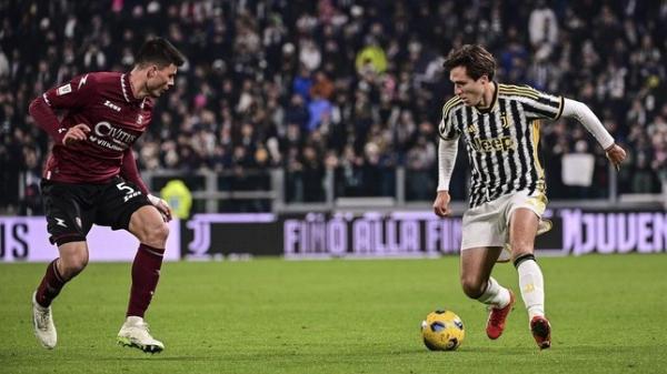 Juventus tiến vào tứ kết Coppa Italia sau màn thị uy sức mạnh