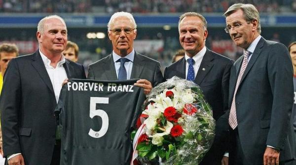Bóng đá Đức đau buồn tiếc thương “Hoàng đế” Franz Beckenbauer