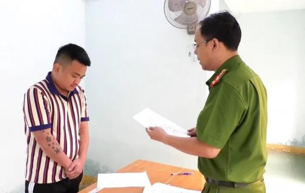 Bắt kẻ cho vay nặng lãi dưới vỏ bọc doanh nhân làm từ thiện ở Đà Nẵng