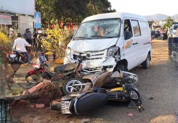 Mùng 1 Tết Giáp Thìn: 35 người t‌ử von‌g vì tai nạn giao thông