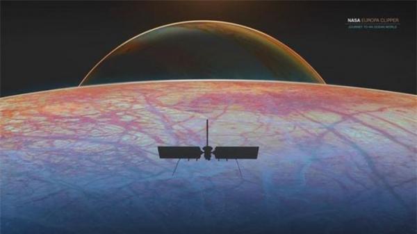 Tàu vũ trụ chụp hình ảnh lạ ở nơi NASA tin là có sự sống