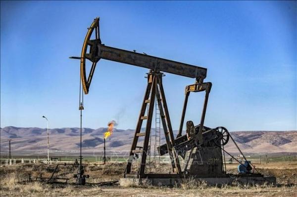 Giá dầu thế giới bứt lên khi dự trữ của Mỹ tăng chậm hơn dự kiến