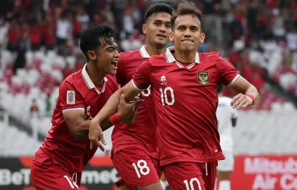 Đồng hương thầy Park lên kế hoạch cực khủng cho bóng đá Indonesia