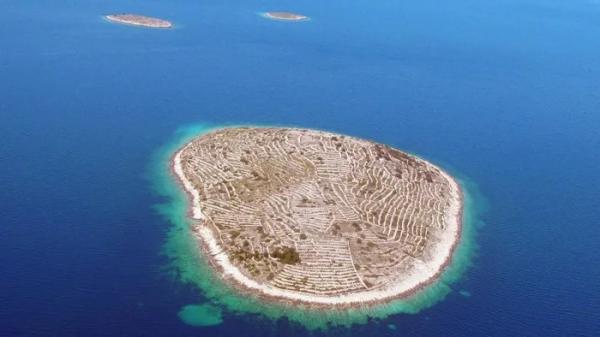 Tận mục hòn đảo như “dấu vân tay” khổng lồ giữa đại dương