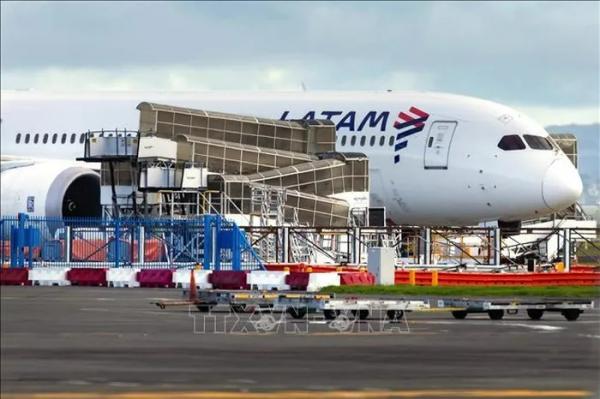 Điều tra vụ máy bay Boeing 787 giảm độ cao đột ngột khiến 50 người bị thương