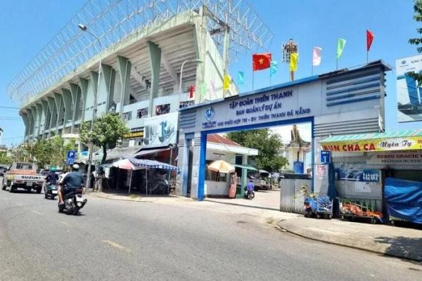 Sân vận động Chi Lăng hoang tàn sau hơn thập kỷ về tay đại gia Phạm Công Danh