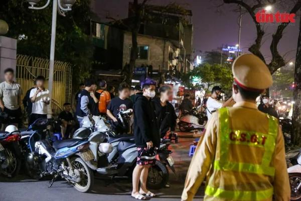 Công an TP Hà Nội tạm giữ 91 “quái xế” sau 2 đêm mật phục cuối tuần