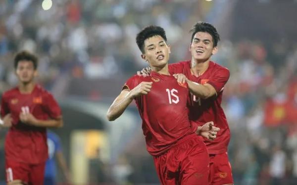 Chuyện Đình Bắc, nỗi buồn bóng đá Việt và giấc mơ World Cup