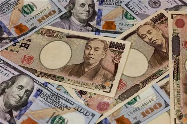 Đồng yen giảm giá xuống mức thấp nhất trong 34 năm
