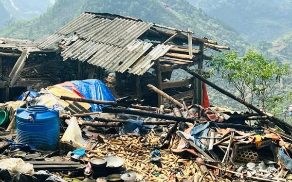 Sập nhà do mưa lớn, bé 5 tuổi t‌ử von‌g ở Hà Giang
