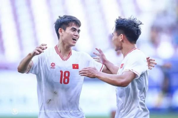 Đội tuyển Việt Nam vào tứ kết Giải U23 châu Á 2024: “Mưa rào” sau “nắng hạn”