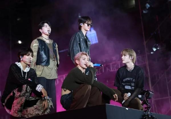 Nhóm K-pop có thành viên người Việt tổ chức concert đầu tiên tại TP.HCM