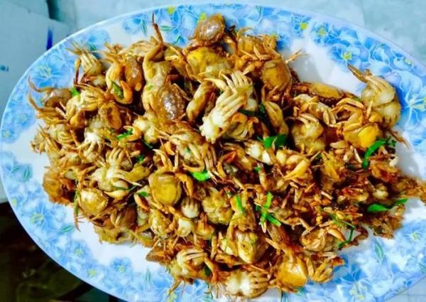 Nhớ món cua đồng ngày nắng hạ