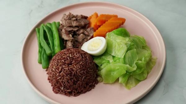 3 cách ăn cơm thoải mái mà không lo tăng đường huyết