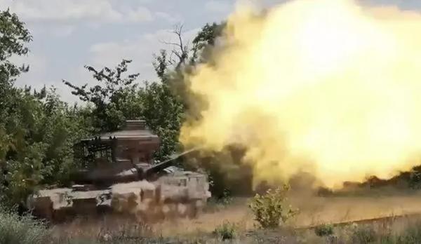 Nga chiếm thêm một làng miền Đông Ukraine