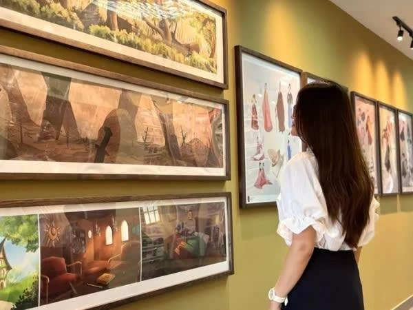 Xịn như trường người ta, mở hẳn triển lãm giới thiệu tác phẩm do sinh viên thiết kế