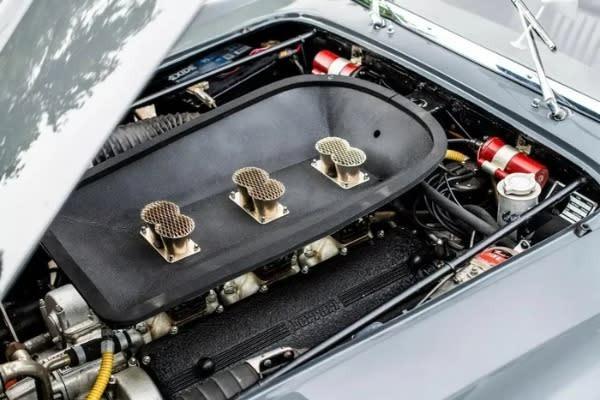 Cận cảnh siêu xe Ferrari có giá hơn 400 tỷ đồng
