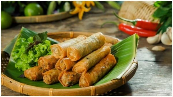 Làm thêm bước này trước khi rán nem: 10 cái như 1 rán xong lâu cũng không bị ỉu