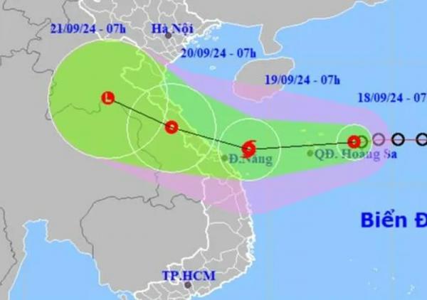 Áp thấp nhiệt đới sắp mạnh thành bão, sáng mai áp sát Quảng Trị - Đà Nẵng