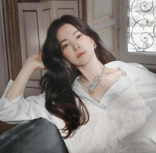 Cuộc sống Song Hye Kyo ra sao sau 5 năm ly hôn