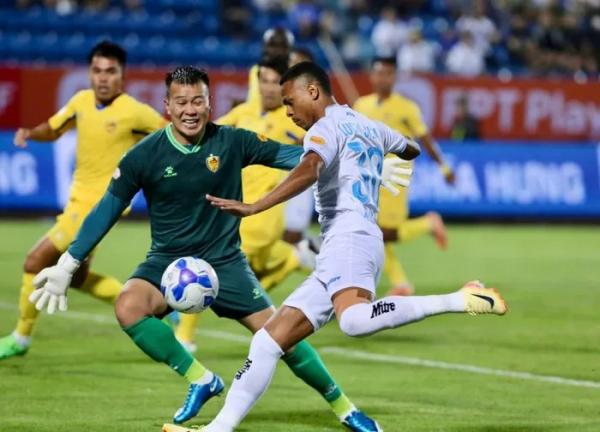 V. League 2024/25, từ trên nhìn xuống