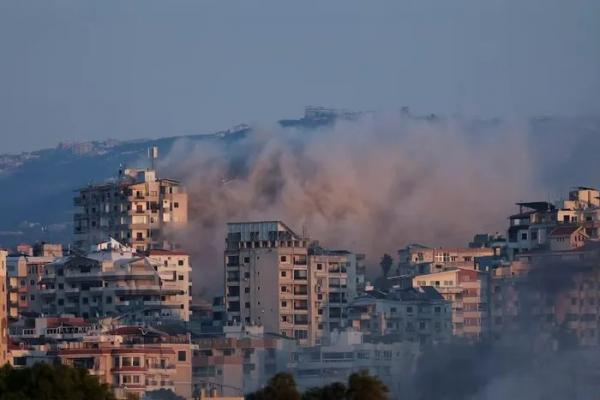 Israel tăng cường không kích Hezbollah, có thể sắp đổ bộ vào Lebanon