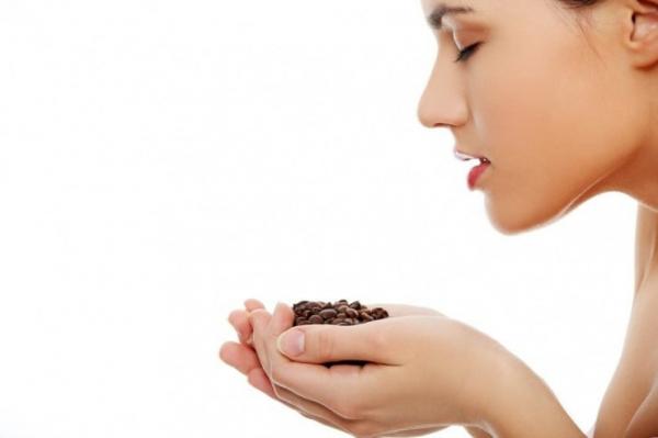 7 mẹo làm đẹp từ đầu đến chân với cà phê, giúp trẻ hóa diện mạo