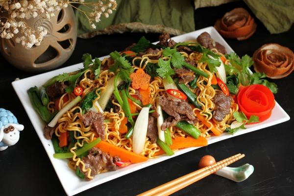 Công thức chế biến mì ăn liền để cả nhà no căng mà vẫn đủ dinh dưỡng