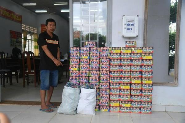 Phá đường dây vận chuyển pháo lậu “khủng” từ Campuchia về Việt Nam