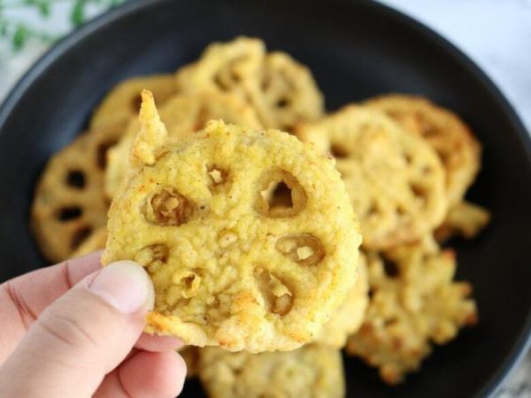 Loại củ nằm sâu dưới bùn không chỉ ngon mà còn bổ, đem chiên giòn được món lai rai thơm phức
