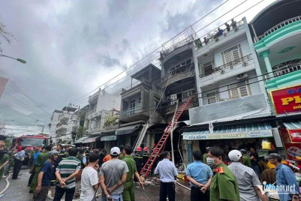 4 người t‌ử von‌g trong đám cháy ở trung tâm TP Nha Trang