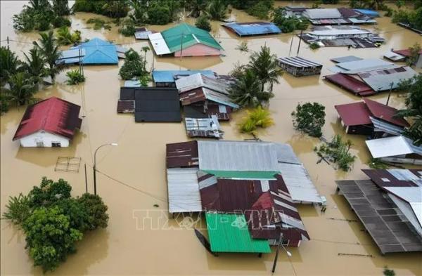 Malaysia thiết lập nơi trú ẩn tạm thời cho hàng chục nghìn người bị lũ lụt