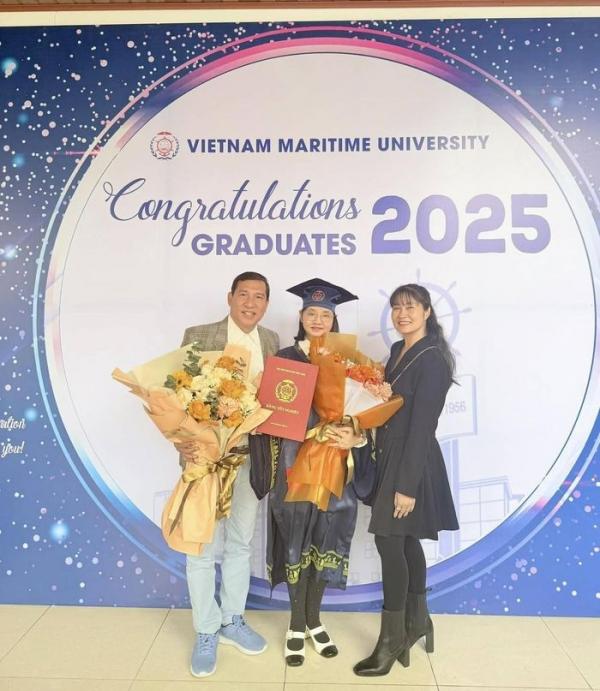 Quang Thắng chúc mừng con gái tốt nghiệp đại học, nhan sắc ái nữ gây chú ý