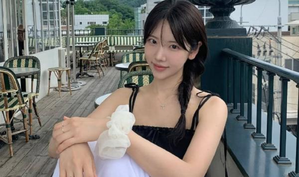 5 kiểu tóc điệu đà để nàng tự tin diện váy vóc và tỏa sáng trong mọi hoàn cảnh