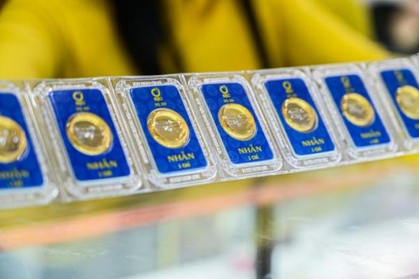 Giá vàng biến động dữ dội, dự báo sắp tới ra sao?