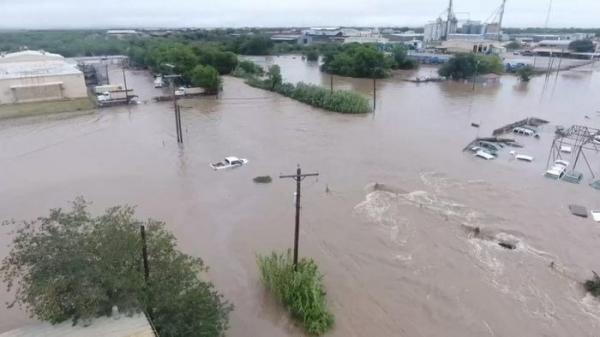 Mưa lũ khiến ít nhất 32 người chết ở Texas, Mỹ