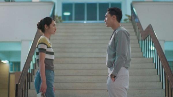 Biết tôi đã ly hôn lần nữa, chồng cũ vội xin tái hôn, biết sự thật tôi rơi nước mắt đồng ý