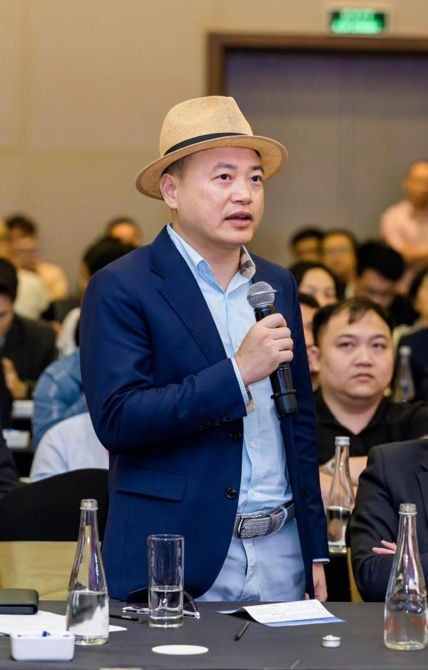 Con đường làm giàu của Shark Bình