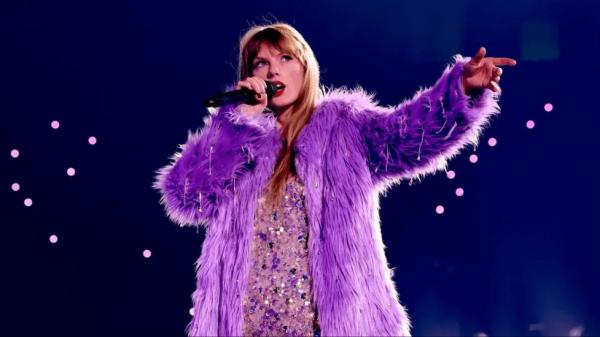 Taylor Swift cán mốc 100 triệu album bán ra