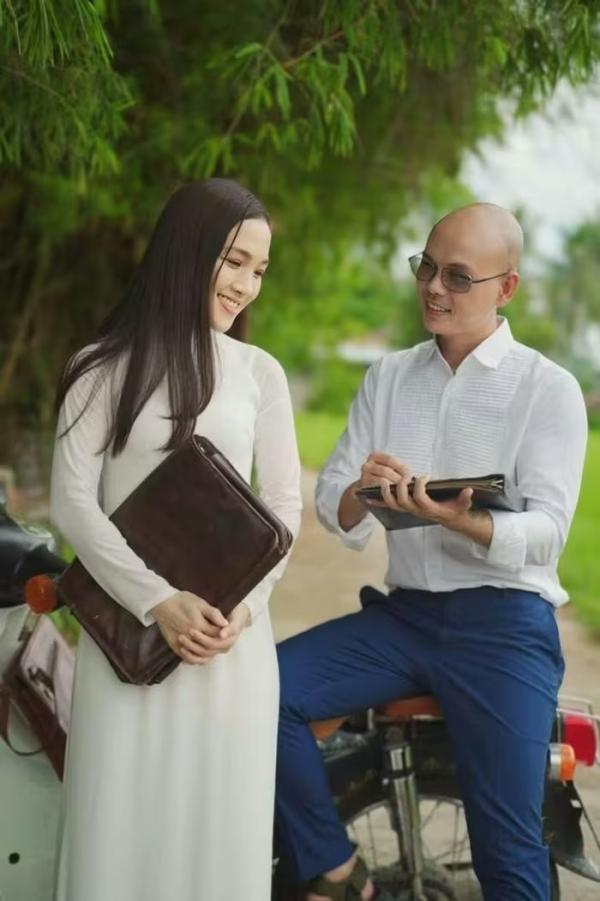 Phan Đinh Tùng tự tay lên ý tưởng, viết kịch bản, rủ vợ đóng MV mới