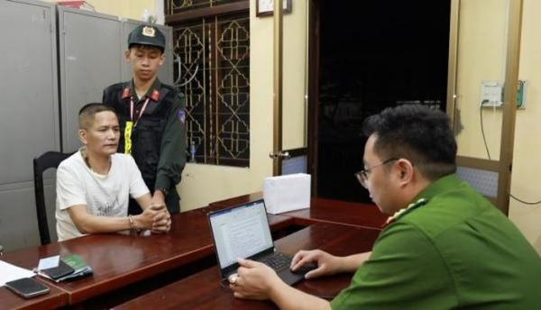 Chia heroin ra nhiều gói nhỏ, giấu trong khoang máy ô tô