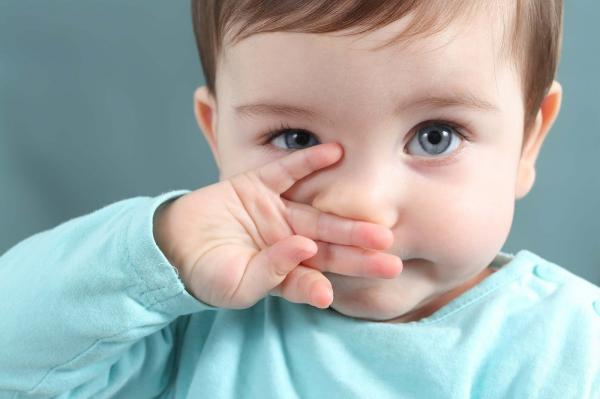 6 mẹo giảm nghẹt mũi cho trẻ tại nhà an toàn và hiệu quả