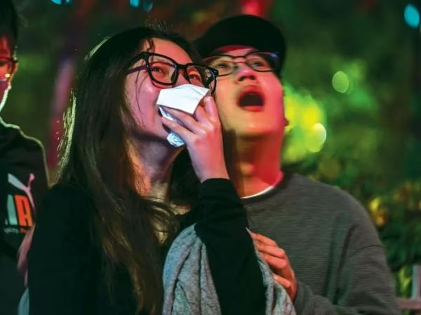 Cháy ở Hong Kong: bắt thêm hai người, 128 người thiệt mạng